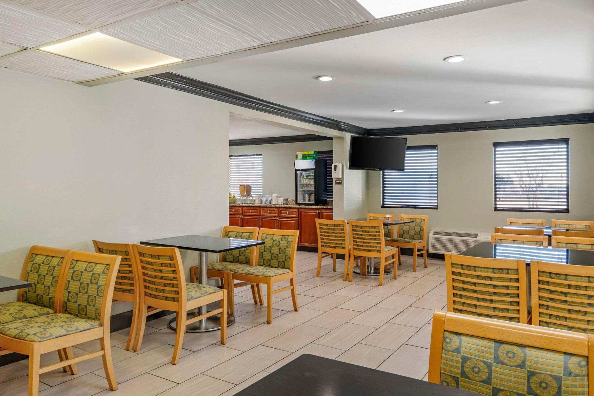 Quality Inn & Suites Morrow Atlanta South Ngoại thất bức ảnh
