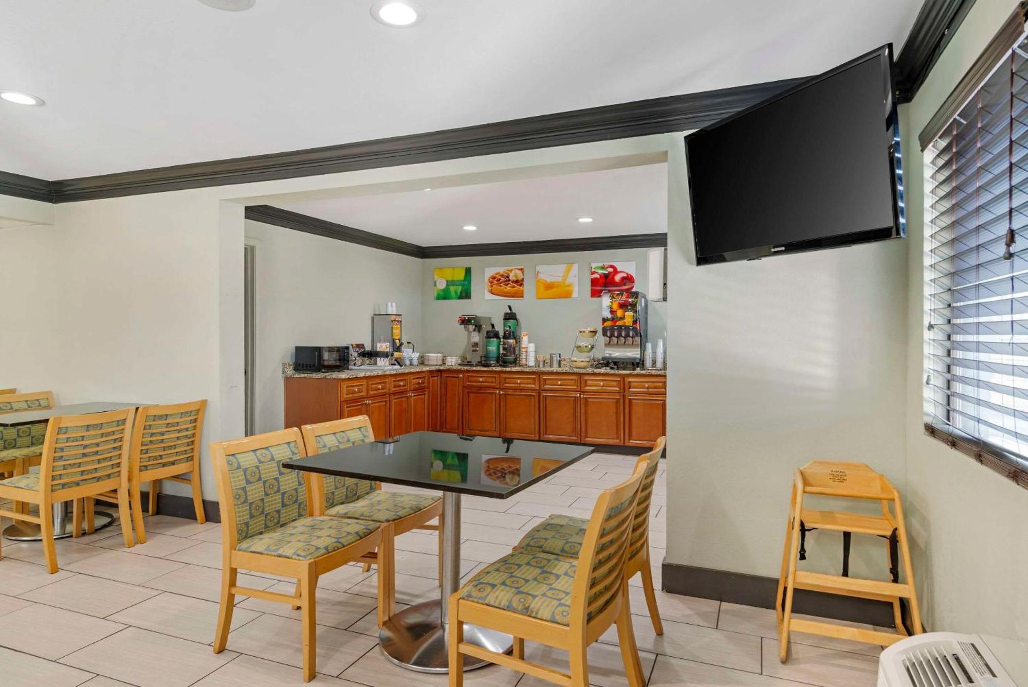 Quality Inn & Suites Morrow Atlanta South Ngoại thất bức ảnh