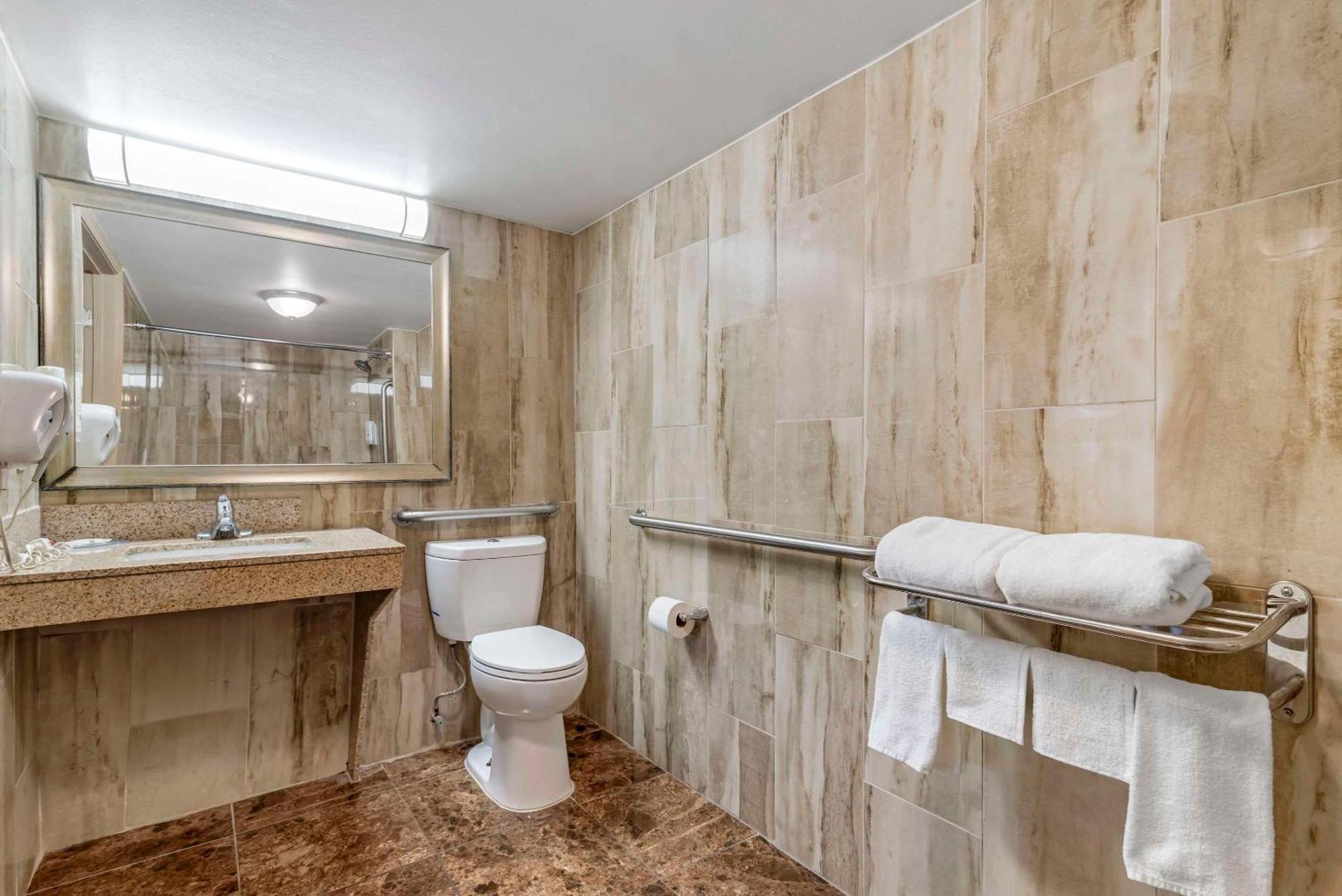 Quality Inn & Suites Morrow Atlanta South Ngoại thất bức ảnh